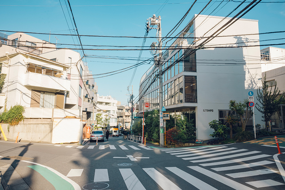 引き続き、交差点がありますがそのまま直進します