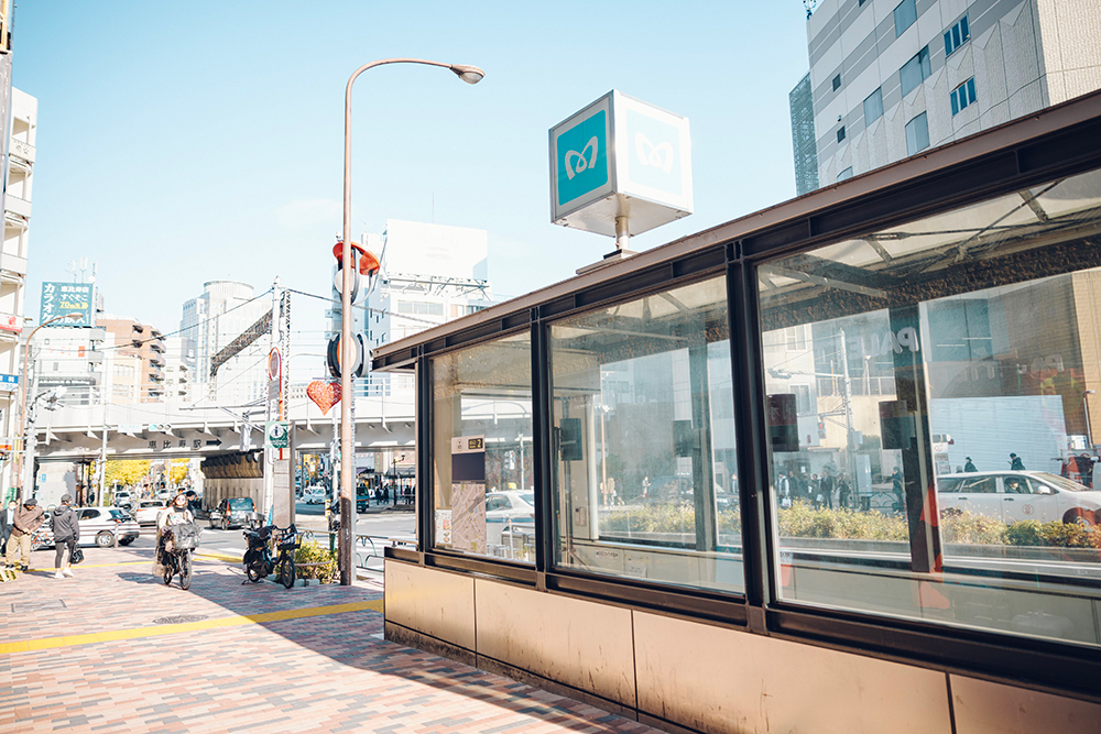 日比谷線の方は2番出口